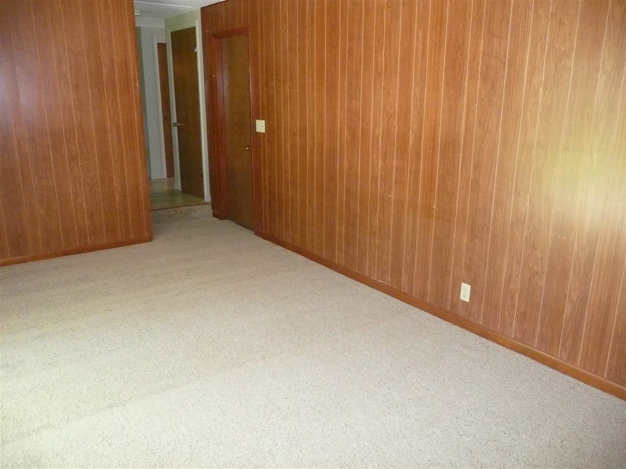810 Flaxmill Road Huntington, IN 46750 - Photo 10 of 23 Gallery Image 10