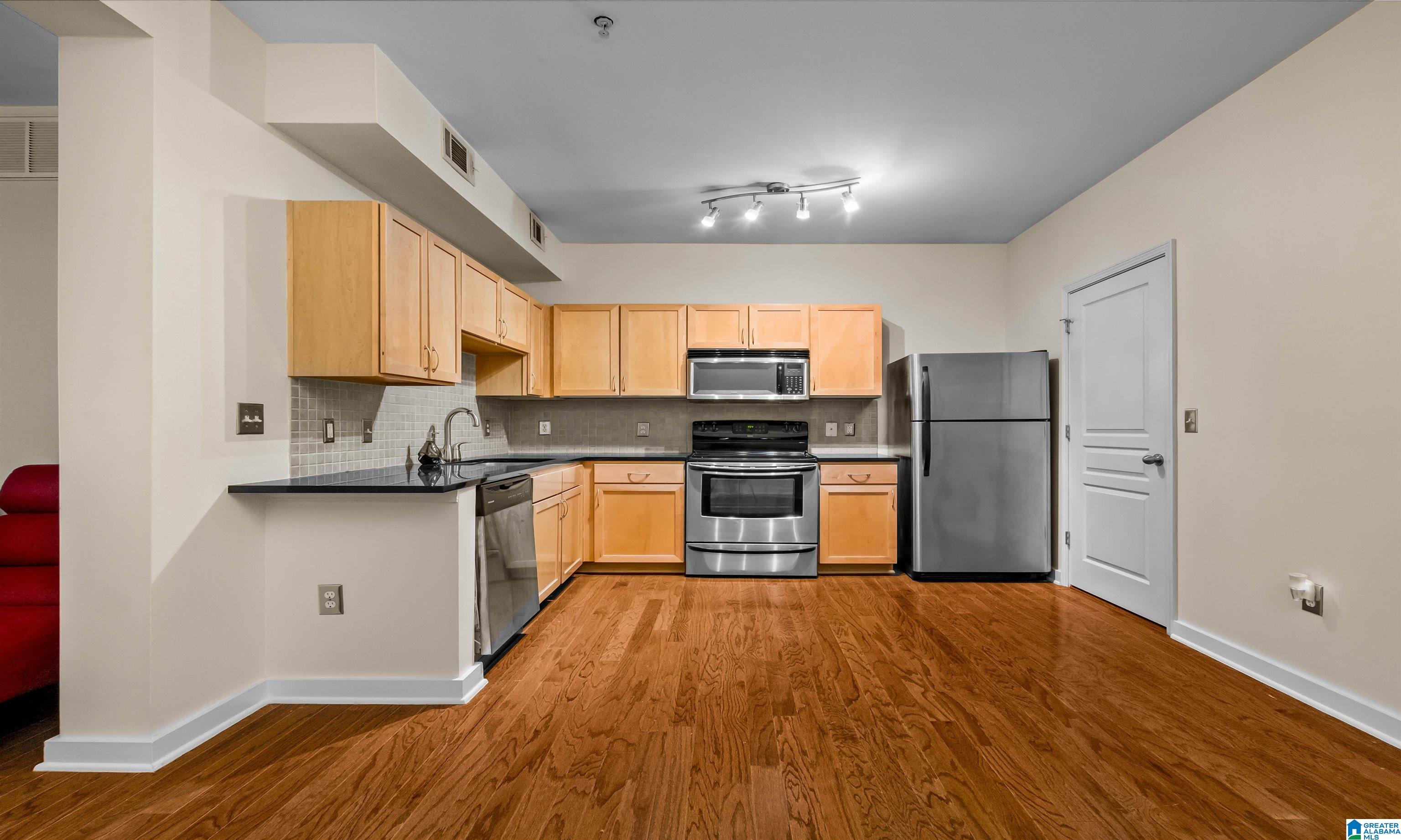 401 20th Street South, Unit 424 Birmingham, AL 35233 - Photo 5 of 52