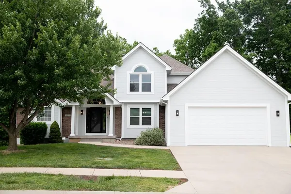 $399,900 | 1207 North Glenview Avenue, Independence, MO 64056