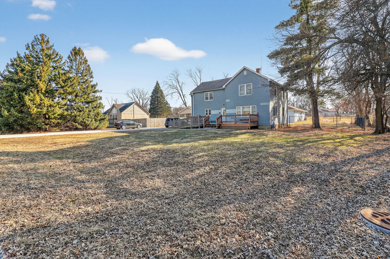 325 Oldfield Road Darien, IL 60561 - Photo 2 of 8
