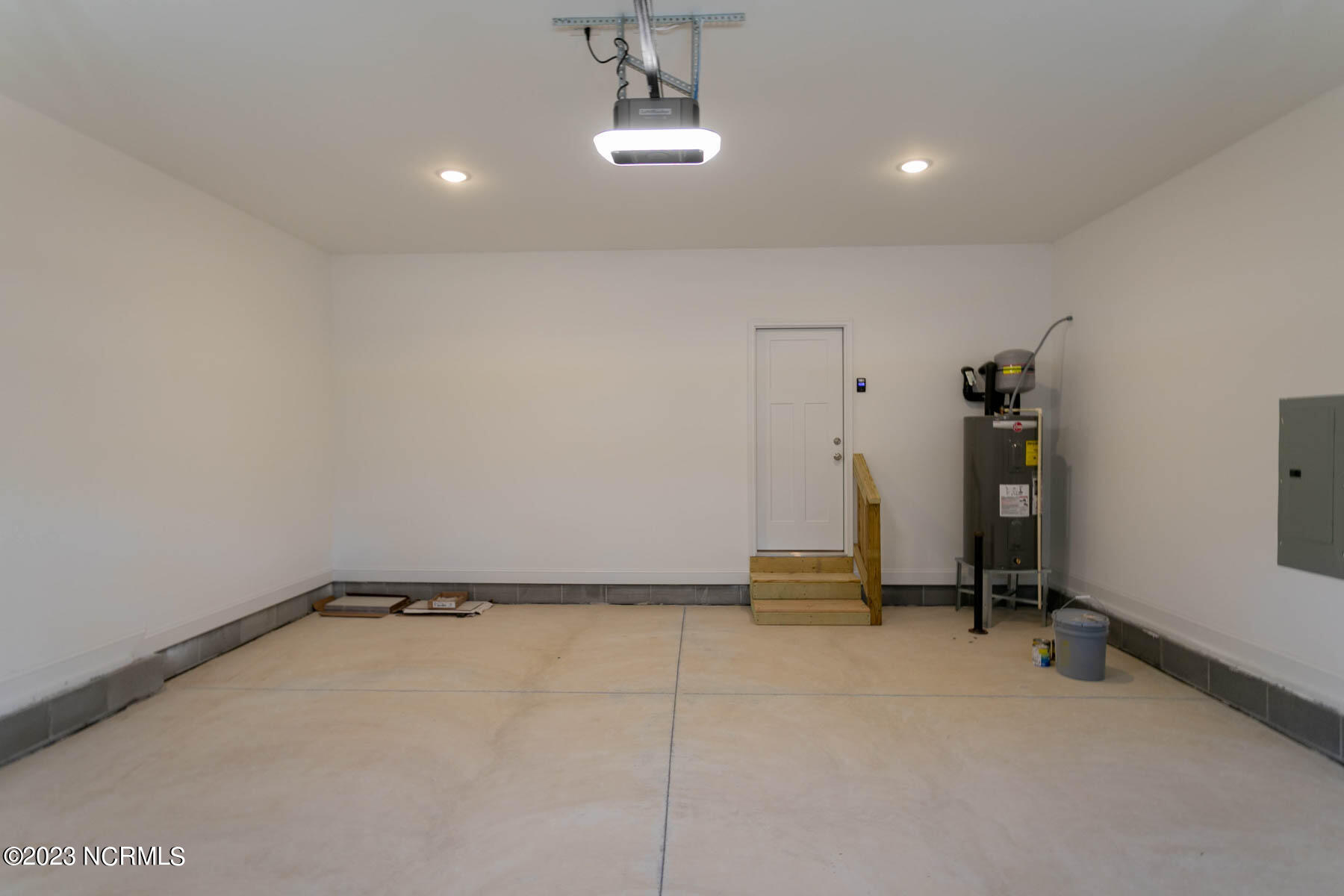 70 Sawmill Road East Pinehurst, NC 28374 - Photo 30 of 37 garage2