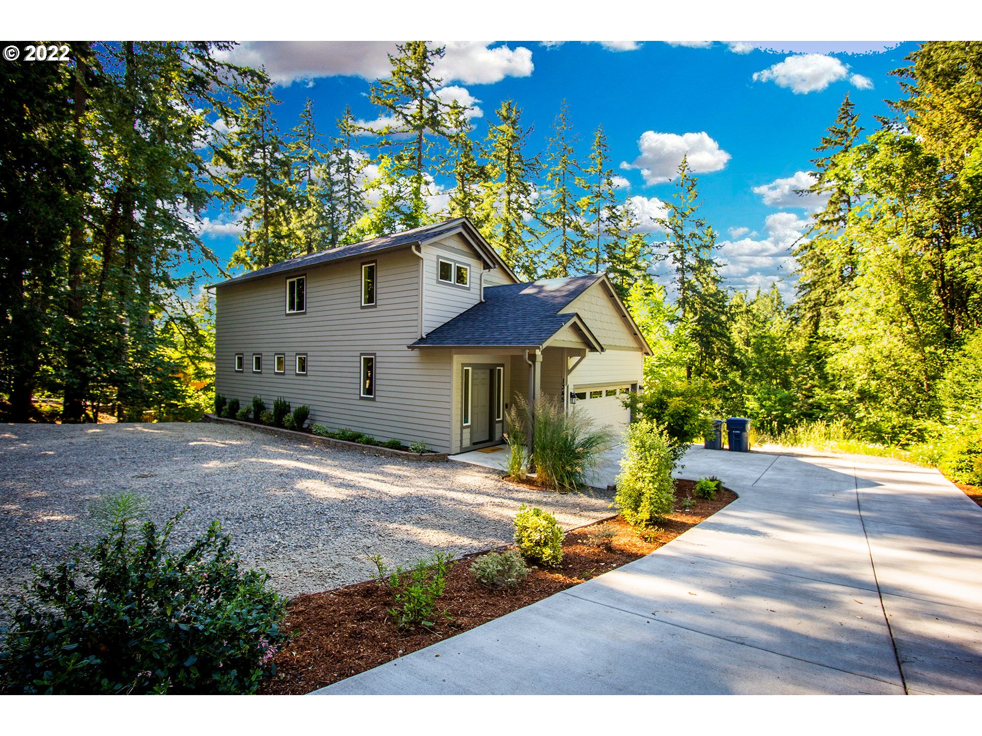 1345 Skyline Park Loop Eugene, OR 97405 - Photo 23 of 31 a house view with a garden space