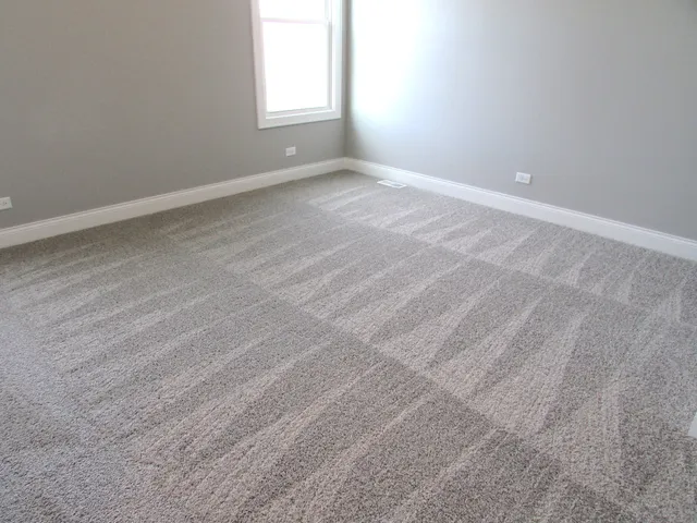 $2,195 | 994 Center Drive, Marengo, IL 60152