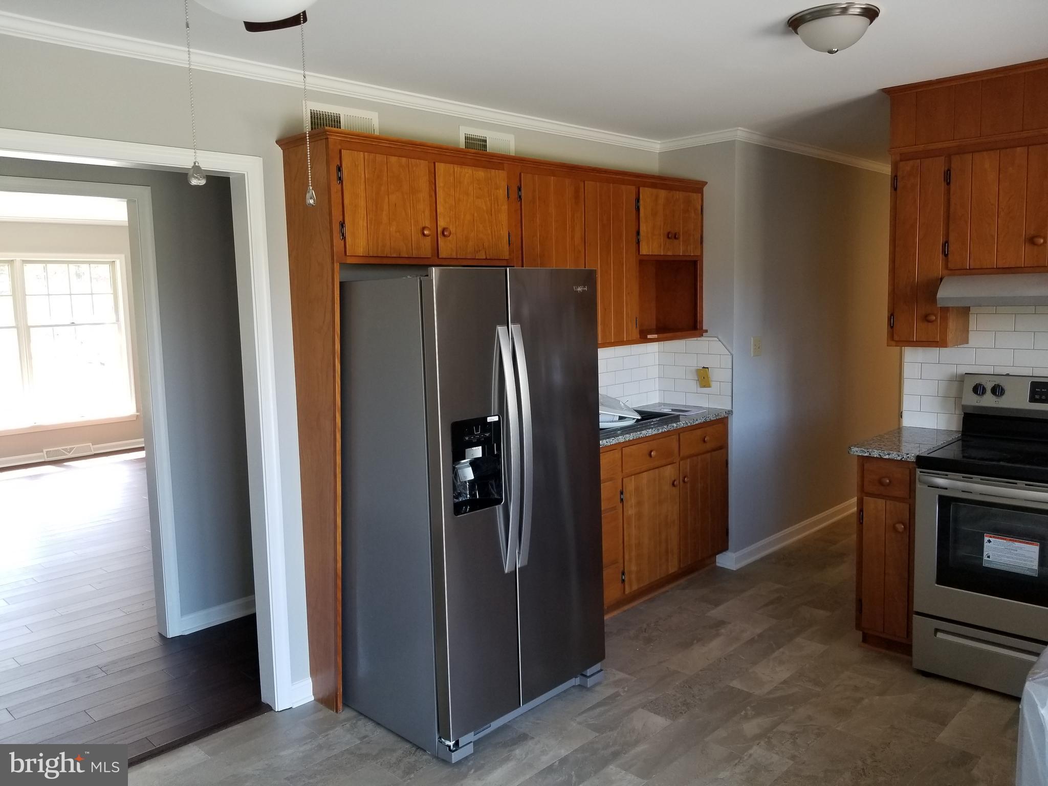 11465 Old Forge Road Waynesboro, PA 17268 - Photo 11 of 13 Kitchen w/stainless appliances