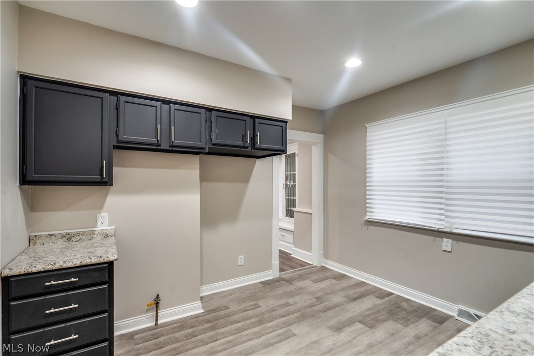 934 Royal Road Cleveland, OH 44110 - Photo 8 of 17