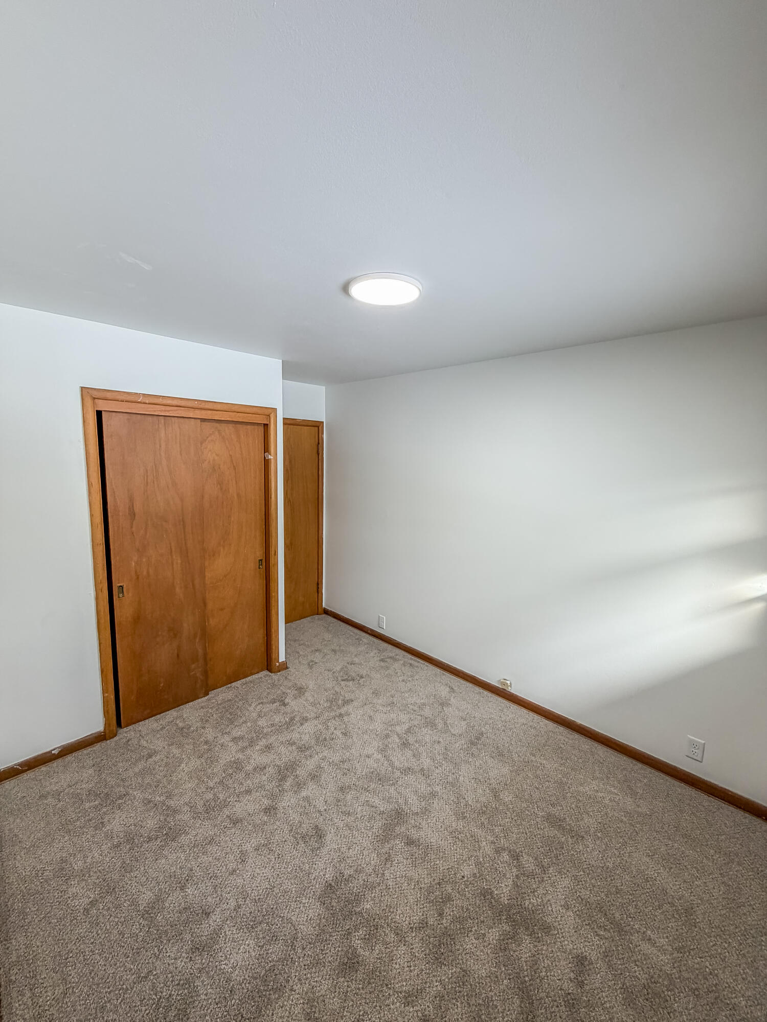 2901 Delaware Avenue Racine, WI 53403 - Photo 7 of 11 Delaware-25