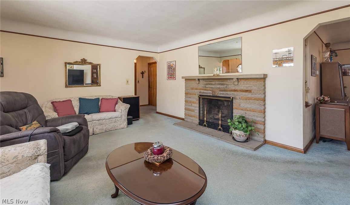 182 Richmond Road Cleveland, OH 44143 - Photo 5 of 26