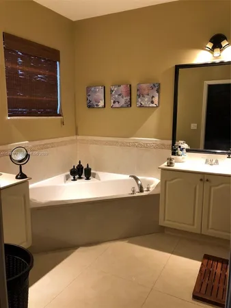 $3,100 | 16652 Southwest 71st Terrace, Unit 16652, Miami, FL 33193