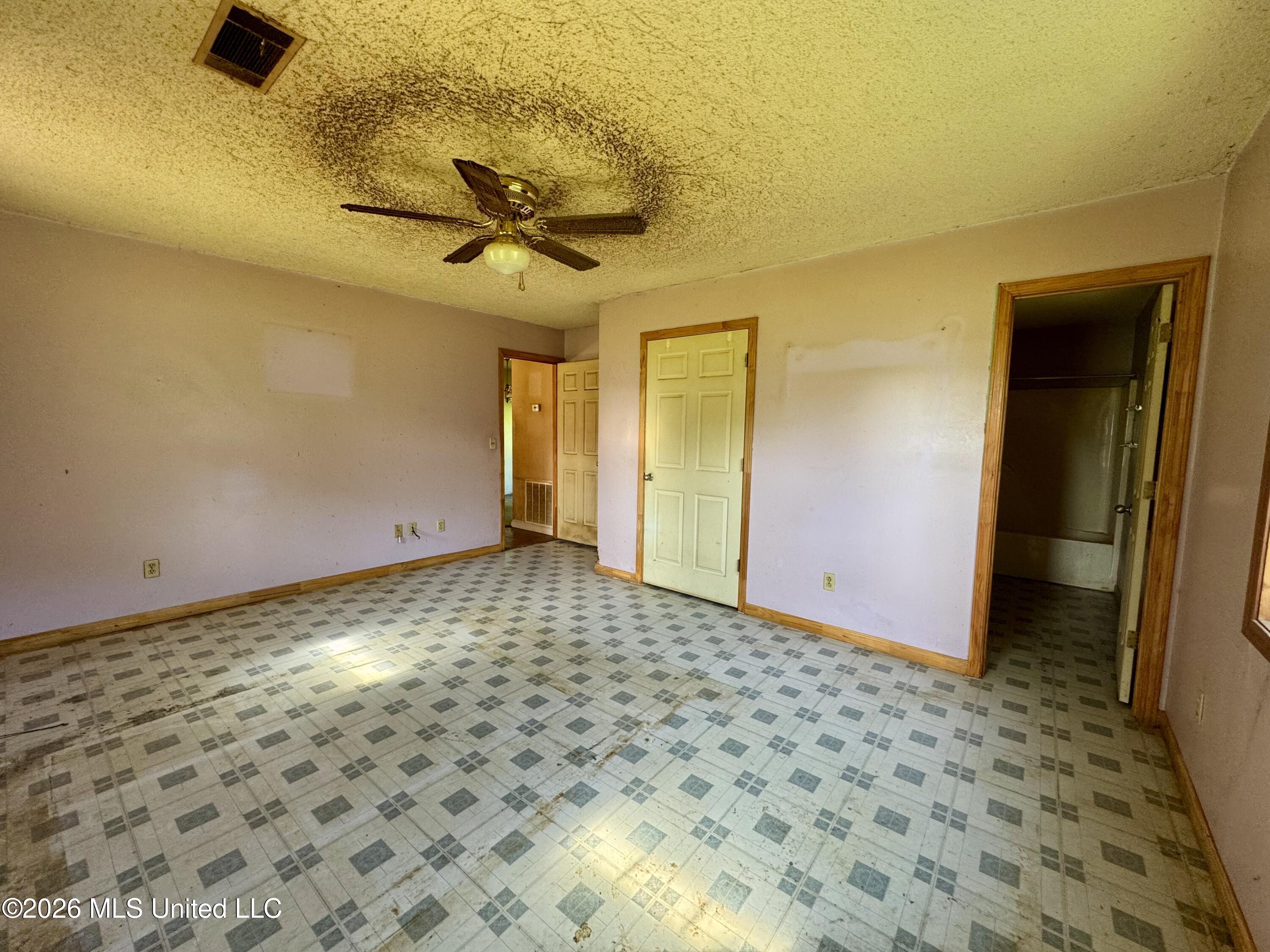 5855 Hacks Cross Road Olive Branch, MS 38654 - Photo 18 of 26 IMG_6559