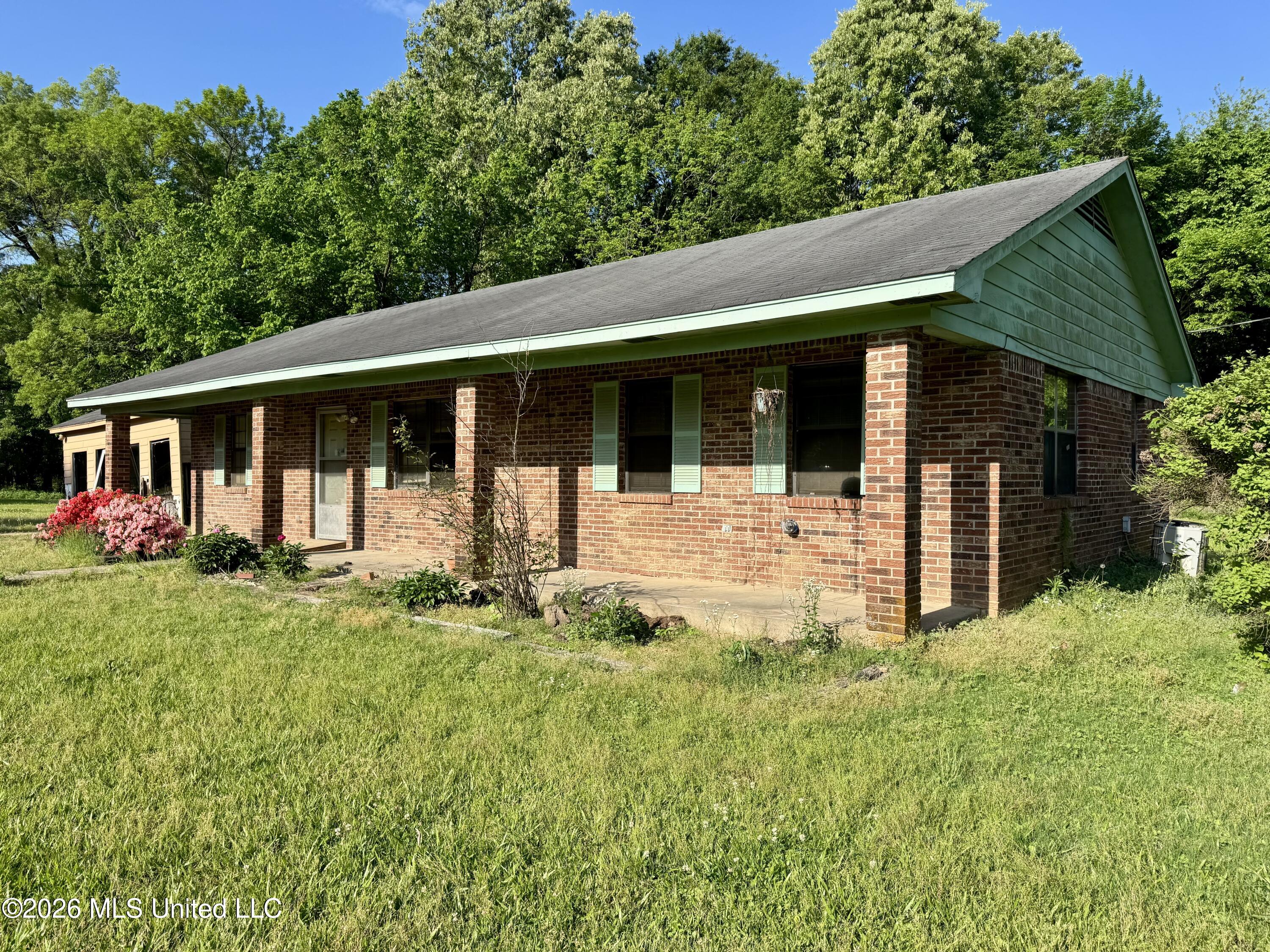 5855 Hacks Cross Road Olive Branch, MS 38654 - Photo 2 of 26 IMG_6553