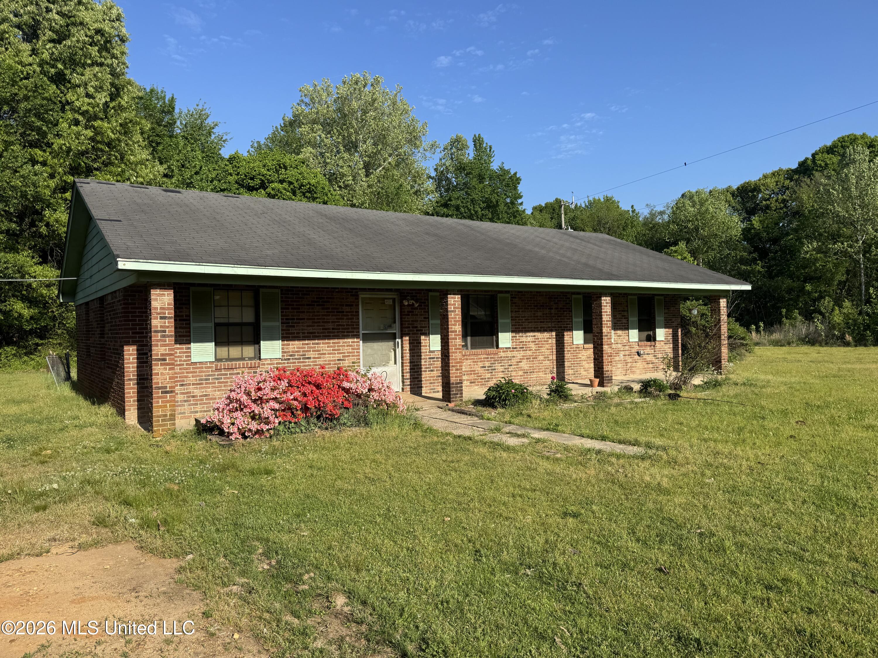 5855 Hacks Cross Road Olive Branch, MS 38654 - Photo 3 of 26 IMG_6548