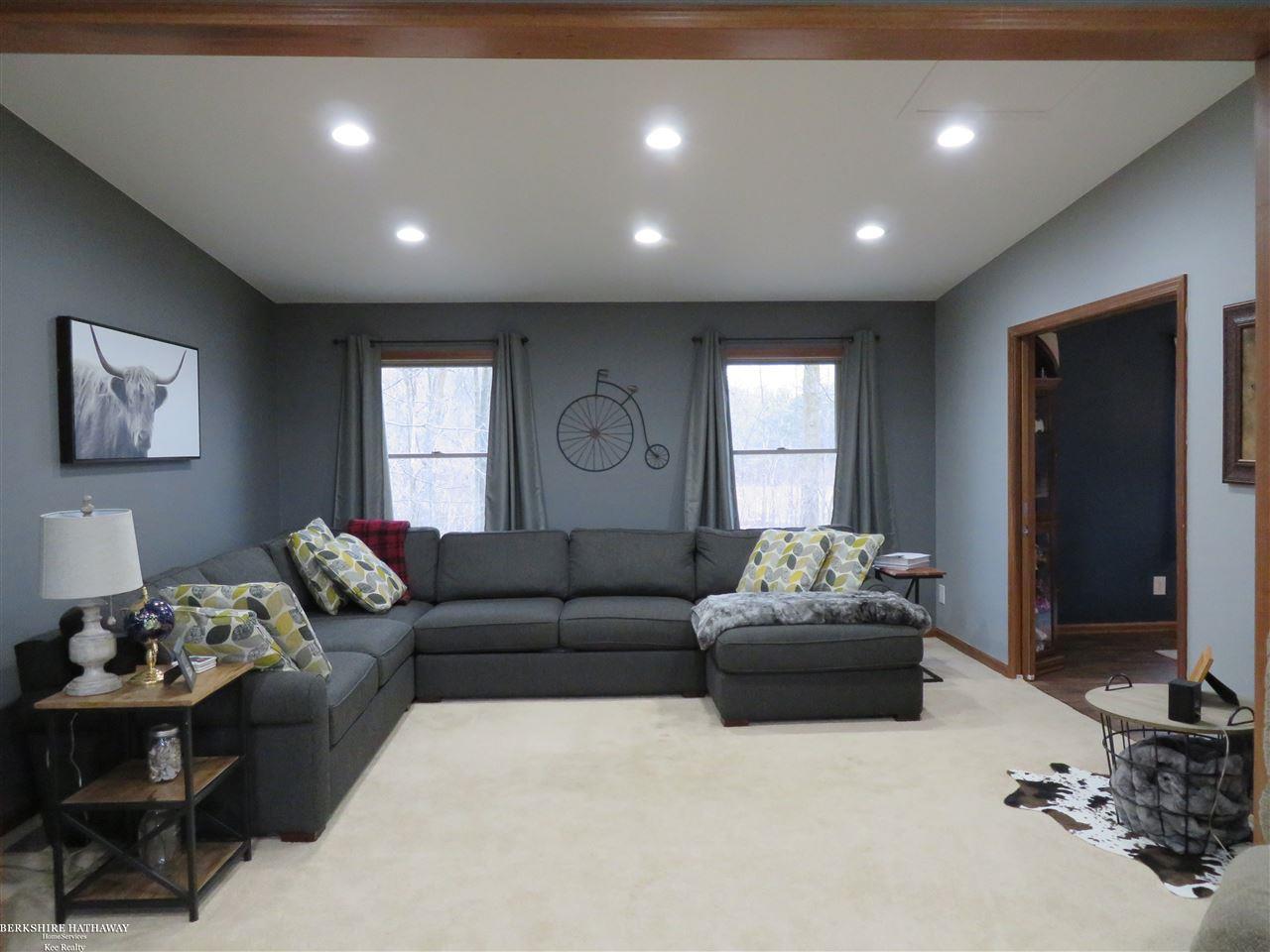 6224 Springborn Road East China, MI 48054 - Photo 22 of 43 Family Room