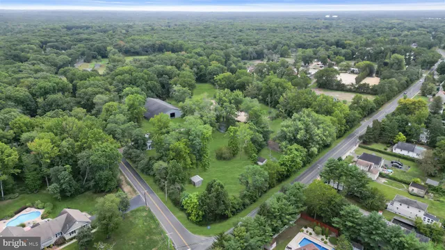 $1,385,000 | 14 Maxim Road, Howell, NJ 07731