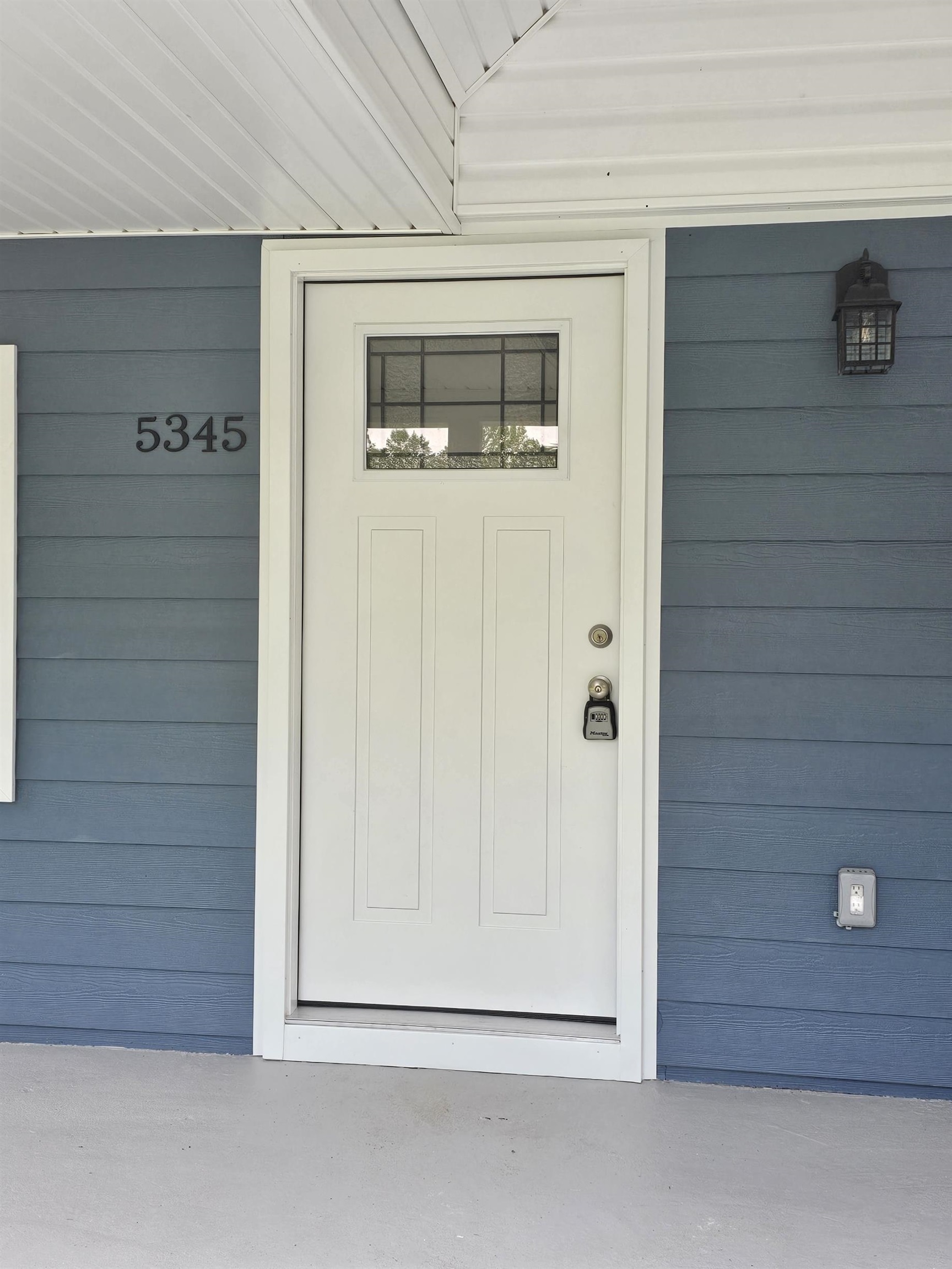 5345 Rainbow Lake Road Campobello, SC 29322 - Photo 2 of 22