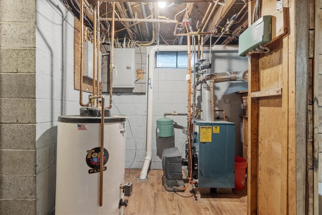 33 Eastford Road Auburn, MA 01501 - Photo 19 of 30