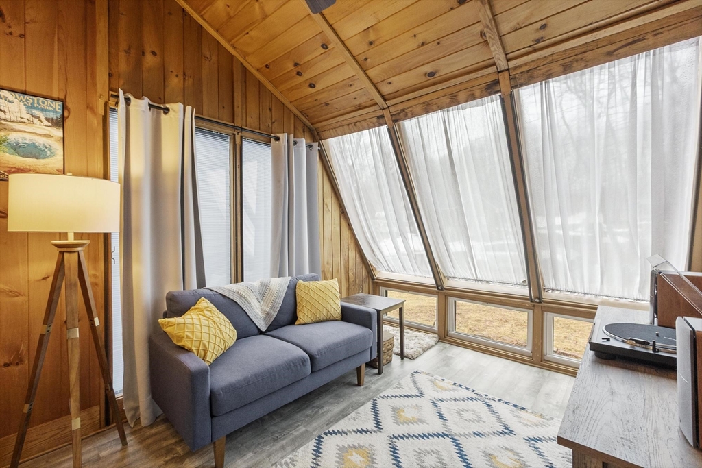 33 Eastford Road Auburn, MA 01501 - Photo 7 of 30