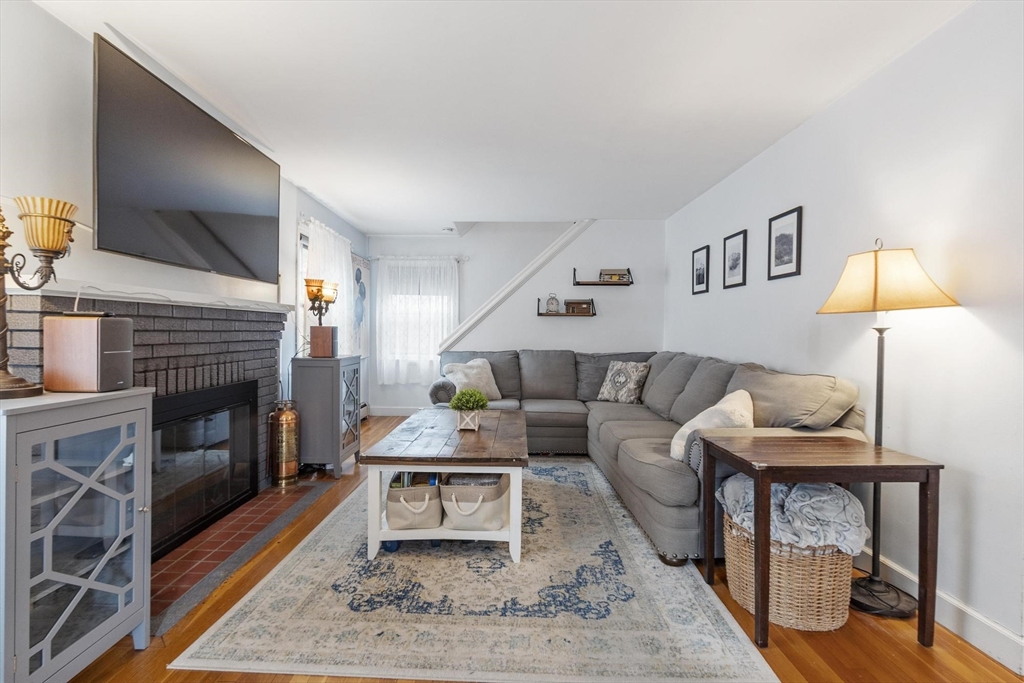 33 Eastford Road Auburn, MA 01501 - Photo 9 of 30