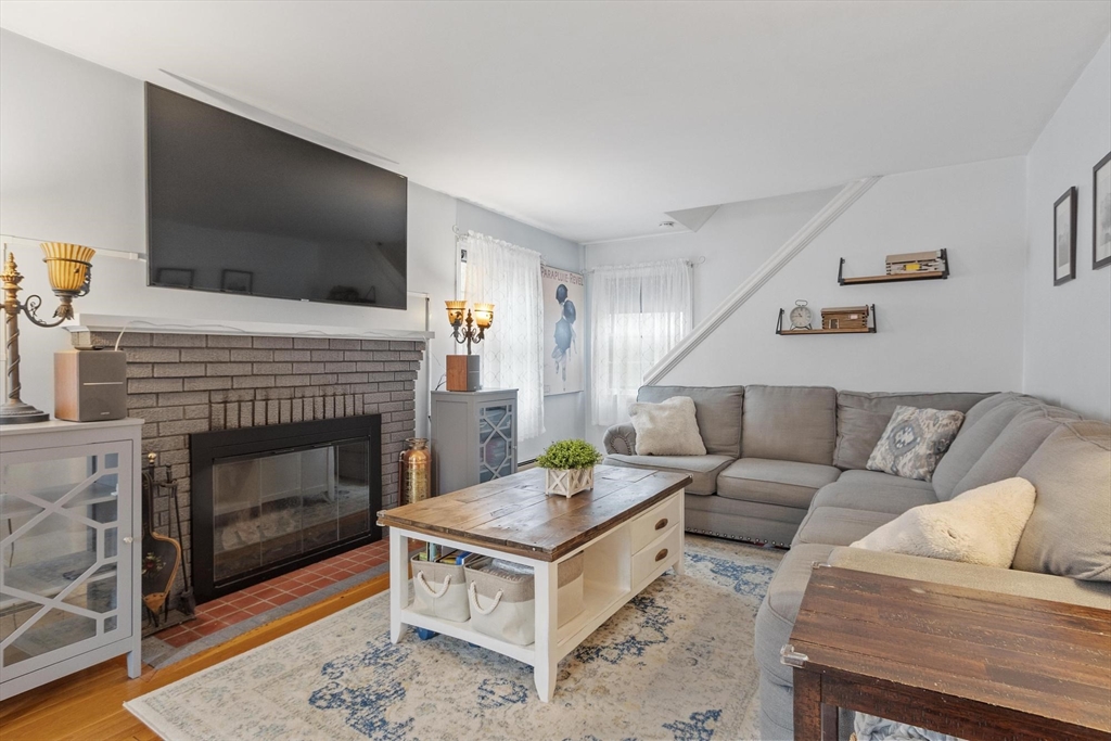 33 Eastford Road Auburn, MA 01501 - Photo 10 of 30