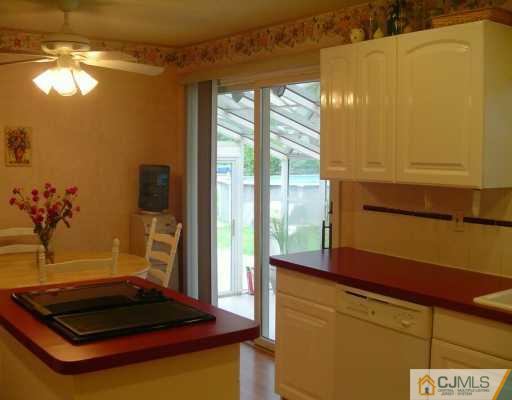 148 Dunhams Corner Road East Brunswick, NJ 08816 - Photo 7 of 8 Gallery Image 7