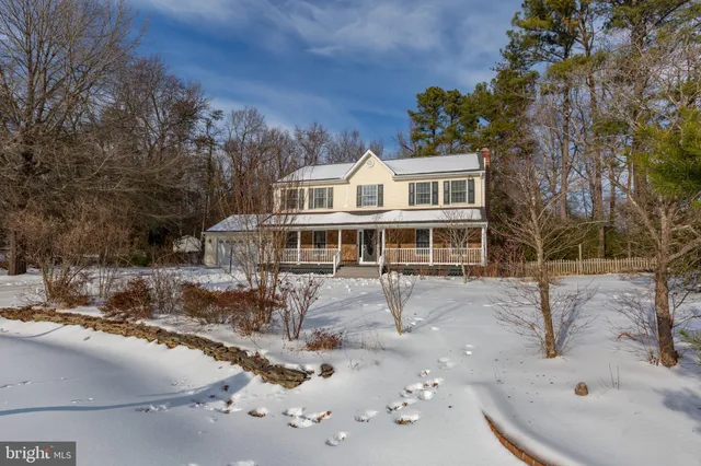 $575,000 | 5 Camelot Court, Fredericksburg, VA 22405