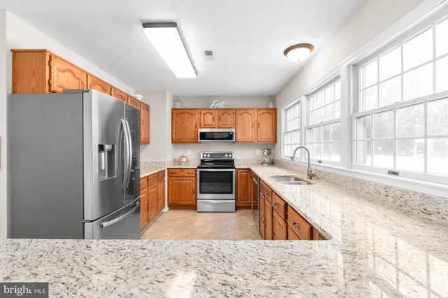 $575,000 | 5 Camelot Court, Fredericksburg, VA 22405