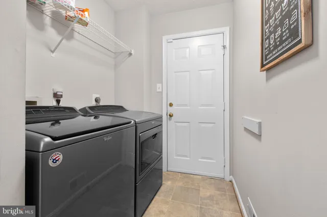 $575,000 | 5 Camelot Court, Fredericksburg, VA 22405