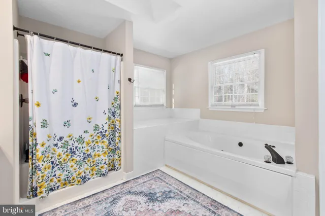 $575,000 | 5 Camelot Court, Fredericksburg, VA 22405