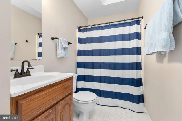 $575,000 | 5 Camelot Court, Fredericksburg, VA 22405