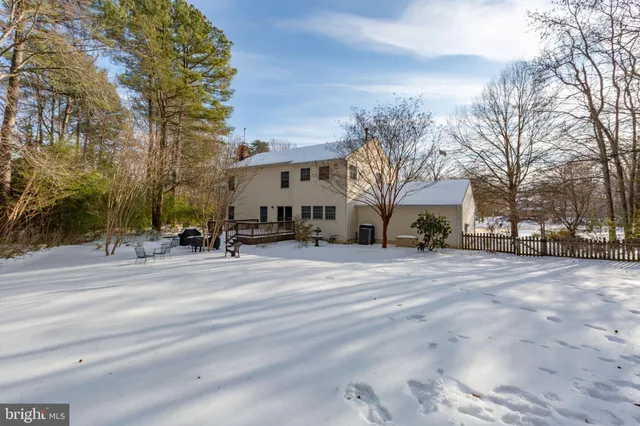 $575,000 | 5 Camelot Court, Fredericksburg, VA 22405