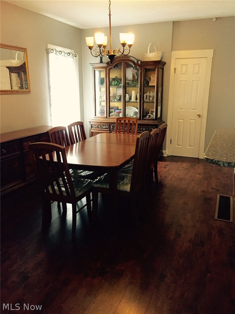 1615 Holyrood Road Cleveland, OH 44106 - Photo 12 of 24 Gallery Image 12