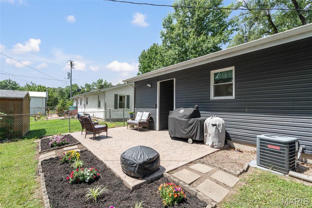 410 Ringo Street Mexico, MO 65265 - Photo 24 of 36