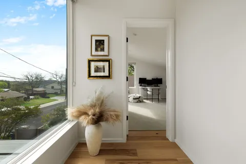 $1,750,000 | 1804 Walnut Avenue, Austin, TX 78702