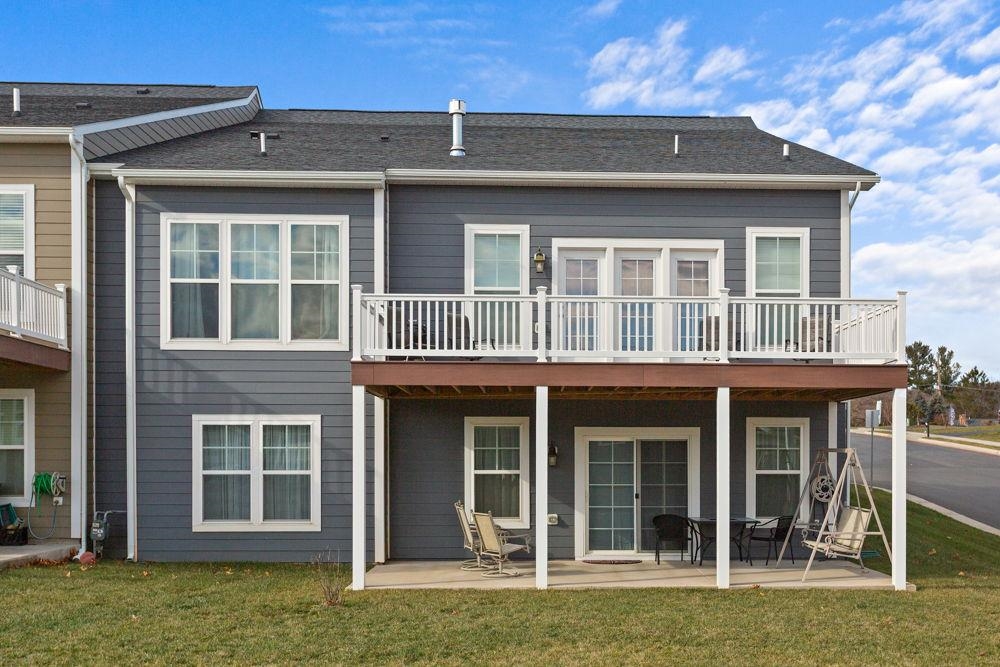 3060 Rutlege Road Harrisonburg, VA 22801 - Photo 31 of 37 front view of a brick house with a yard