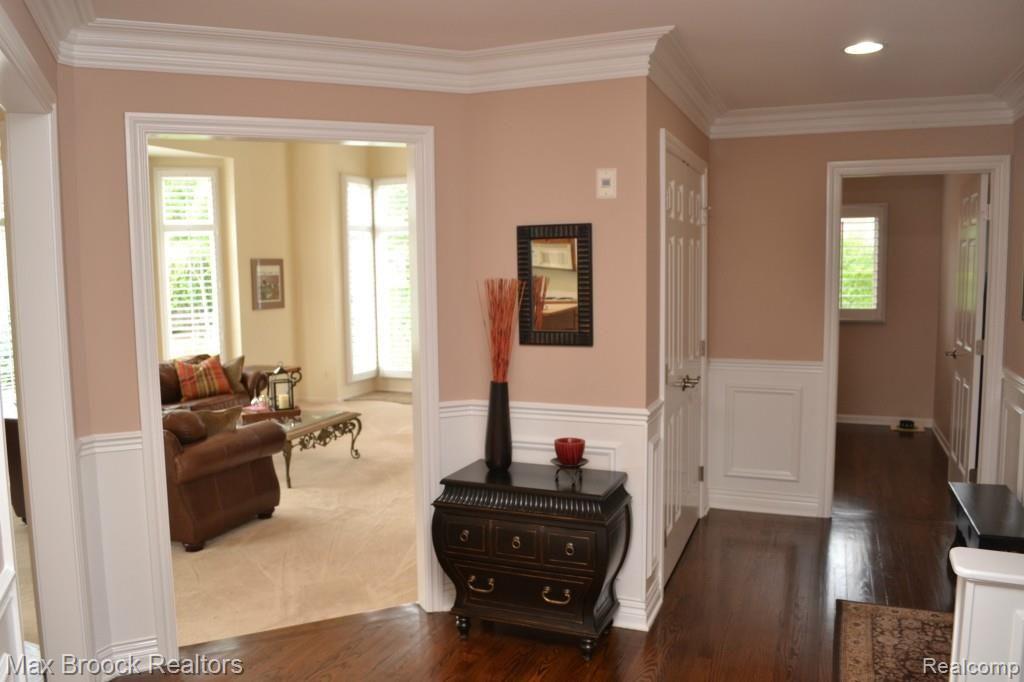 3077 Mapleridge Court Rochester Hills, MI 48309 - Photo 32 of 49