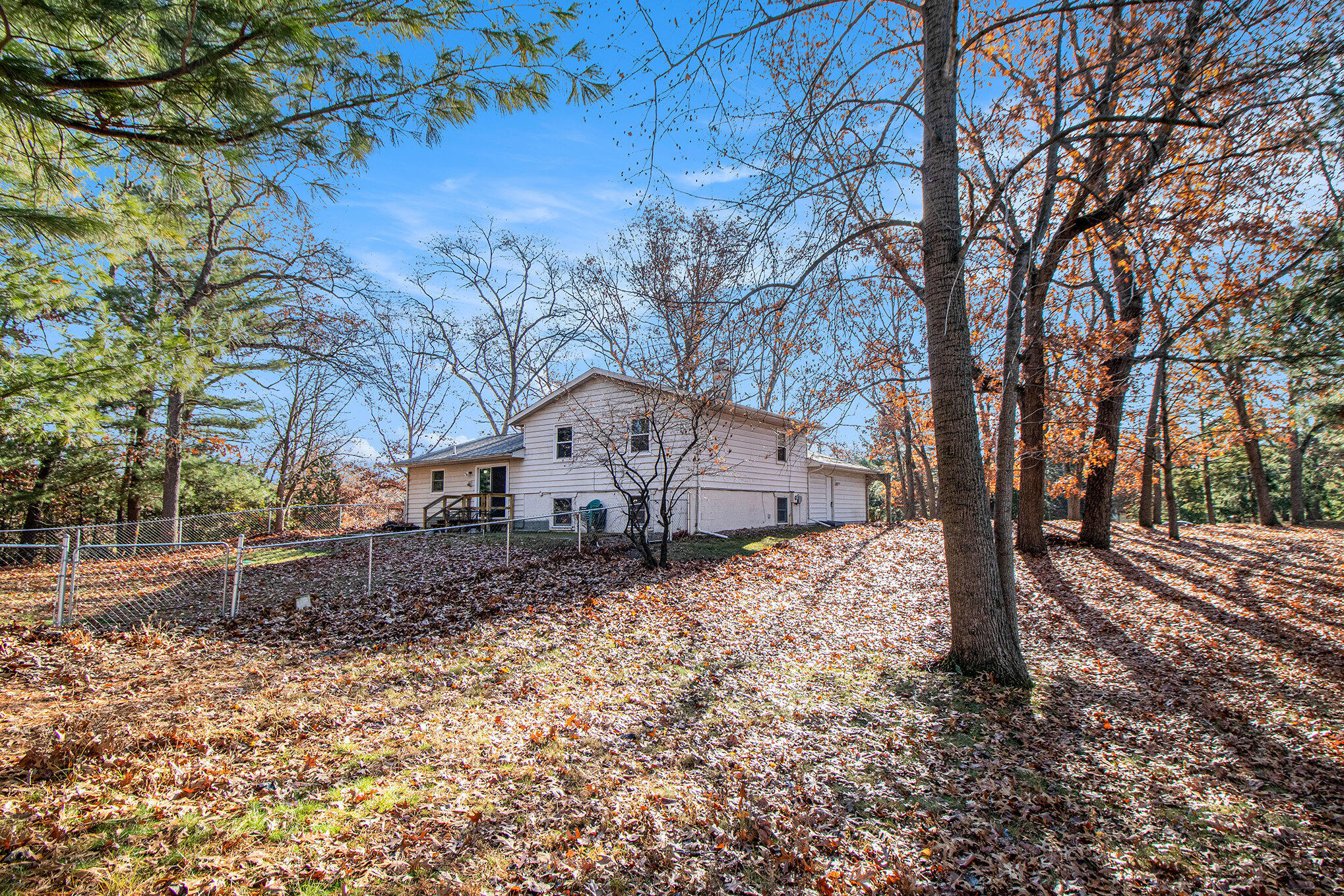 11404 Chateau Lane Demotte, IN 46310 - Photo 19 of 22 2038x1359