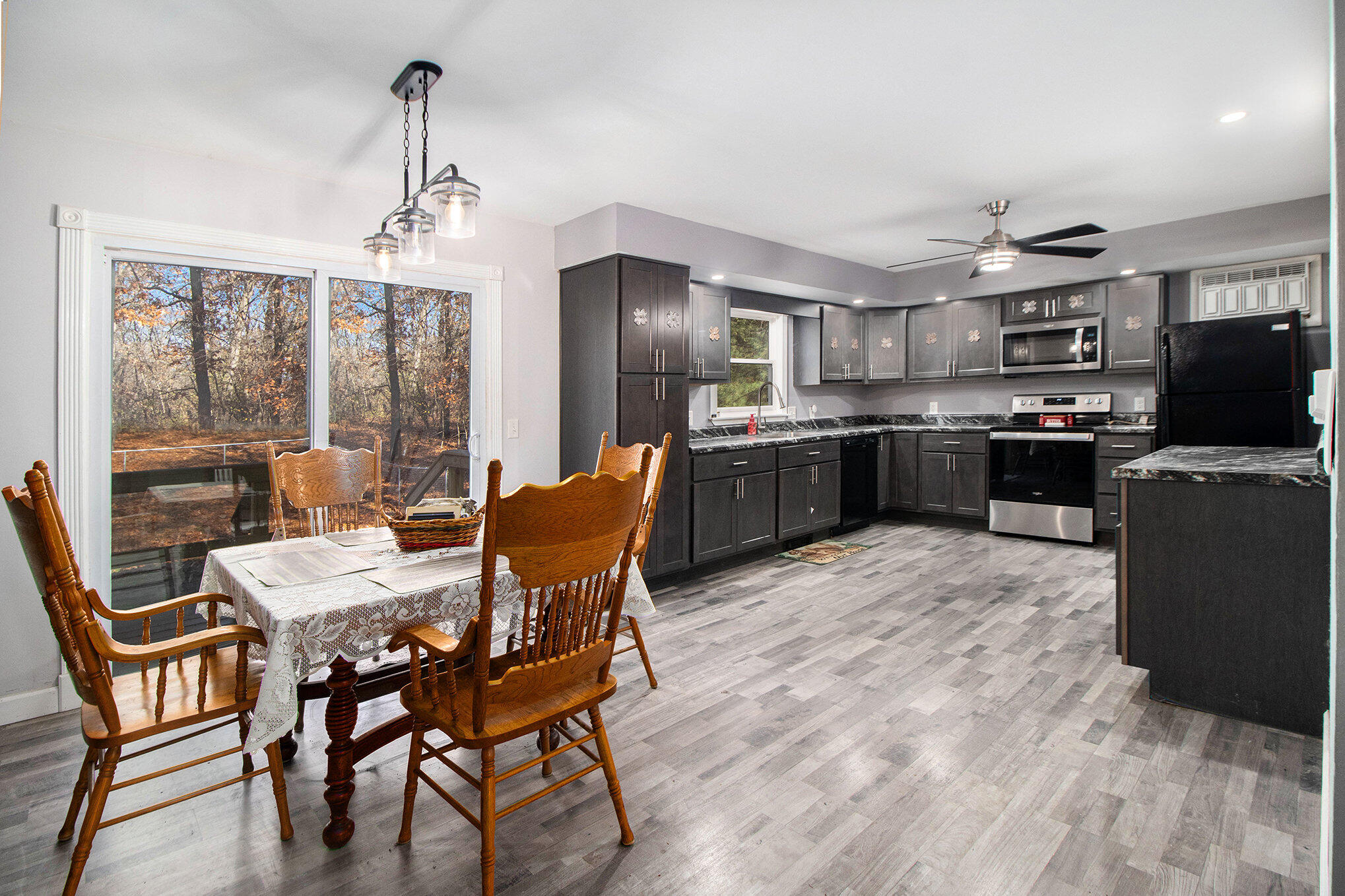 11404 Chateau Lane Demotte, IN 46310 - Photo 6 of 22 2038x1358