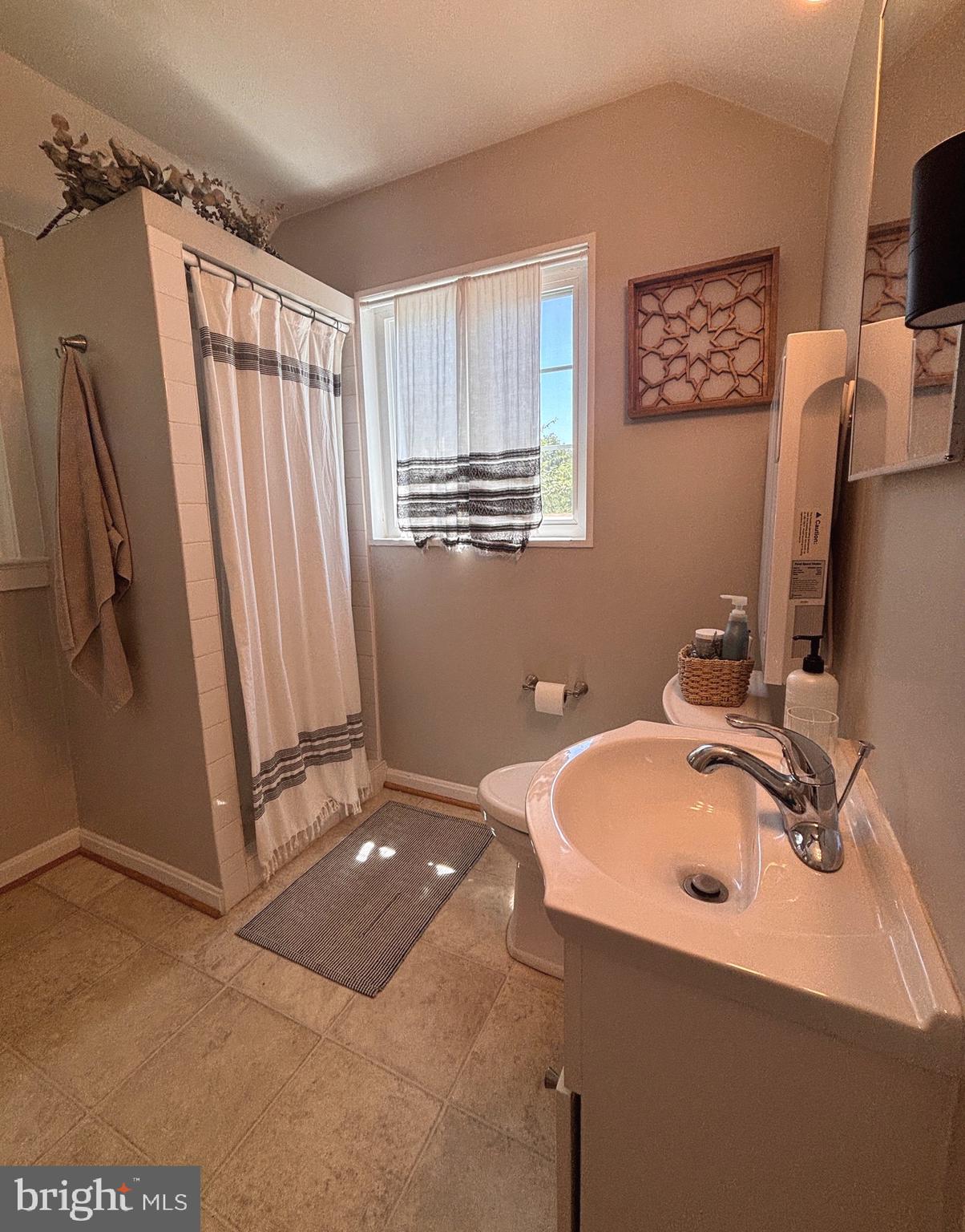12602 Gould Road Silver Spring, MD 20906 - Photo 27 of 32 primary suite bathroom