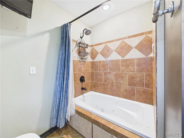 $225,000 | 177 Antler Trail, Poplar Bluff, MO 63901