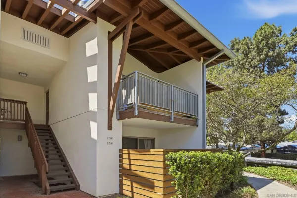 $539,000 | 1650 South El Camino Real, Unit 204, Encinitas, CA 92024