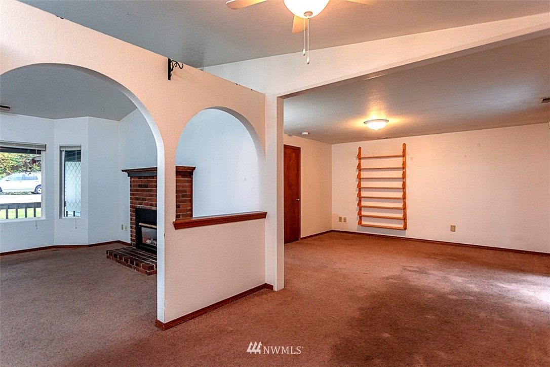 16701 3rd Drive Southeast Bothell, WA 98012 - Photo 5 of 19 Gallery Image 5