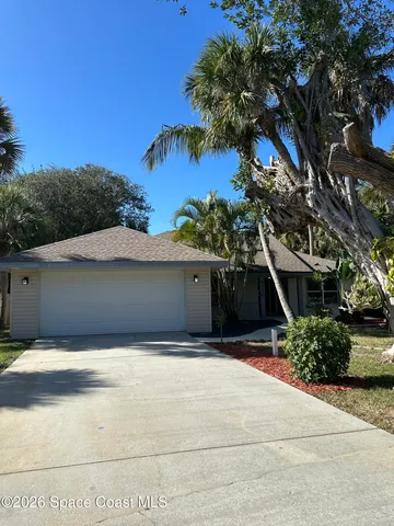 $595,000 | 6570 Floridana Avenue, Melbourne Beach, FL 32951