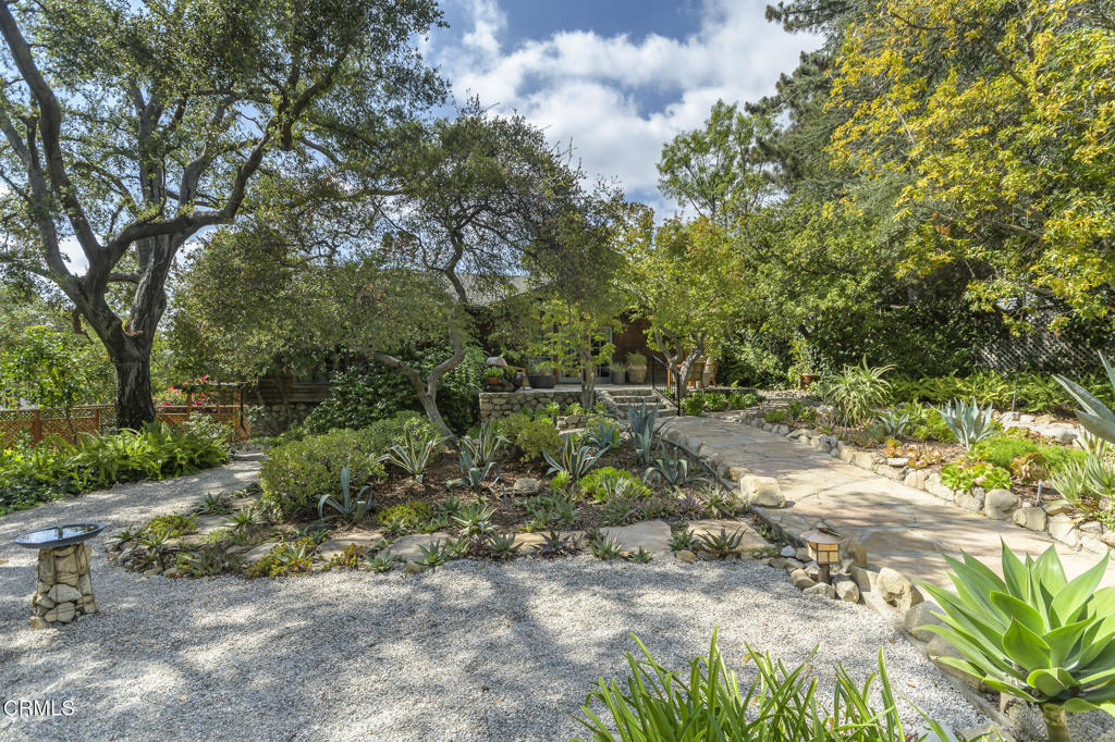 5725 Canyonside Road La Crescenta, CA 91214 - Photo 9 of 74 009_5725 Canyonside Rd_GYP-MLS