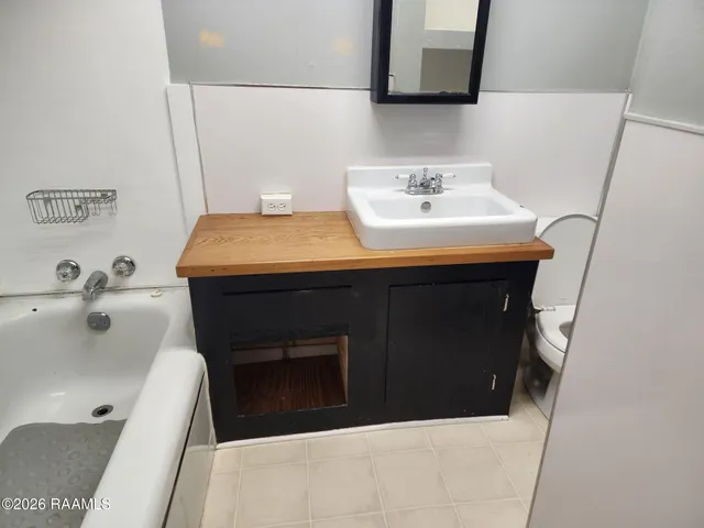 $129,900 | 504 North Main Street, Loreauville, LA 70552