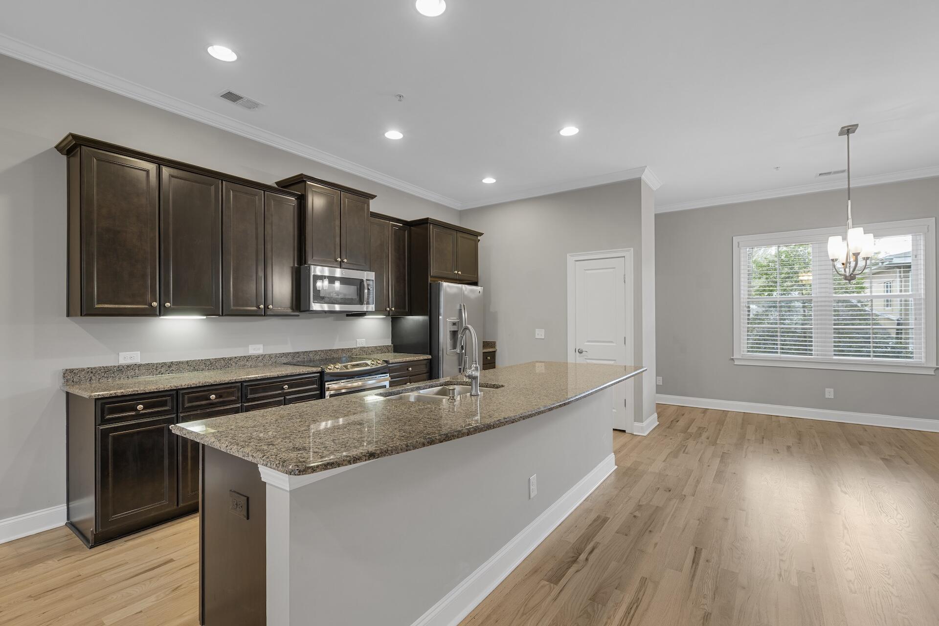 656 Coleman Boulevard, Unit 202 Mount Pleasant, SC 29464 - Photo 8 of 33 SDH08435