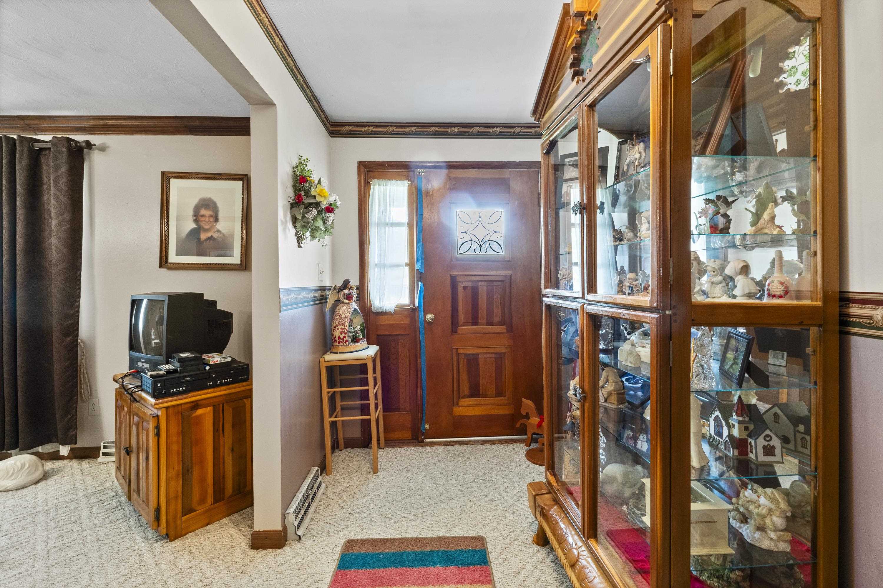 82 Ohio River Road Greenup, KY 41144 - Photo 6 of 49