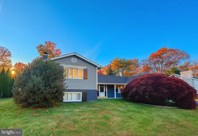 $999,990 | 4816 Dodson Drive, Annandale, VA 22003