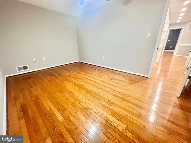 $999,990 | 4816 Dodson Drive, Annandale, VA 22003