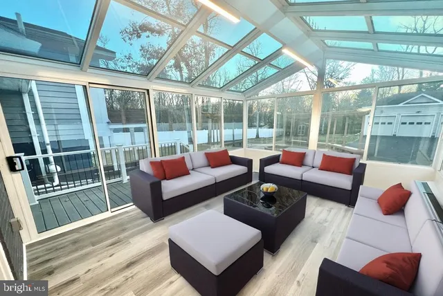 $999,990 | 4816 Dodson Drive, Annandale, VA 22003