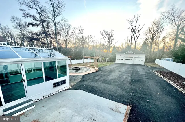 $999,990 | 4816 Dodson Drive, Annandale, VA 22003