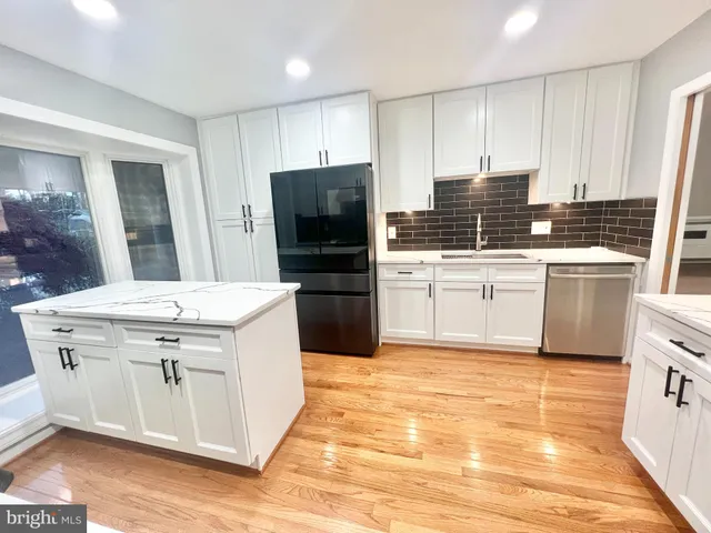 $999,990 | 4816 Dodson Drive, Annandale, VA 22003